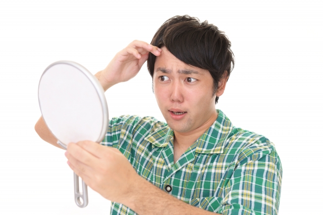薄毛に悩む人