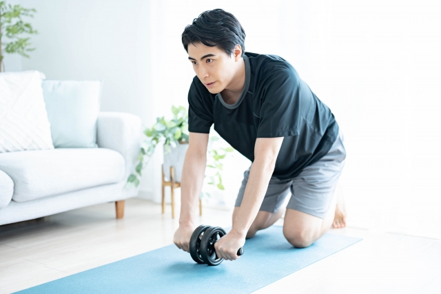 継続するコツ（腹筋ローラー）